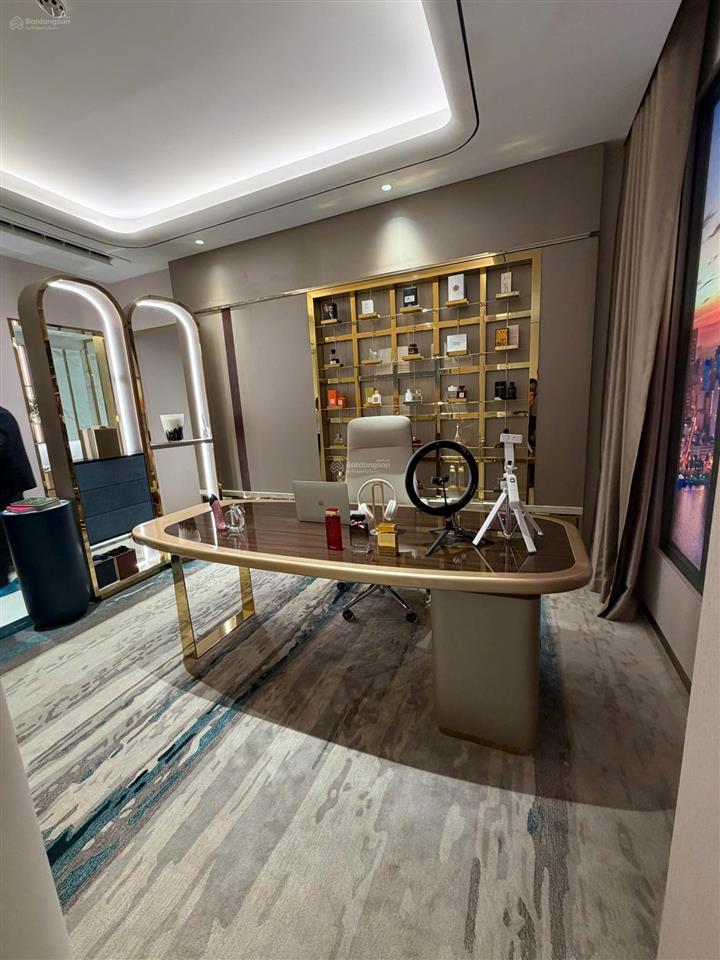 Thanh toán 30% nhận nhà mặt tiền ql13 liền kề bình triệu, mỗi tháng tt 0,5%. emerald boulevard