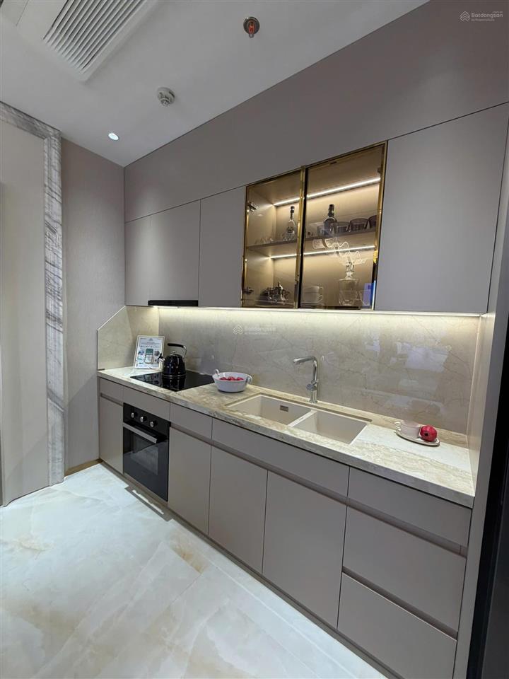 Thanh toán 30% nhận nhà mặt tiền ql13 liền kề bình triệu, mỗi tháng tt 0,5%. emerald boulevard