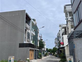 Bán đất đẹp tại tỉnh lộ 43, 3,6 tỷ, 55m2, sổ sẵn xây dựng tự do hẻm ô tô