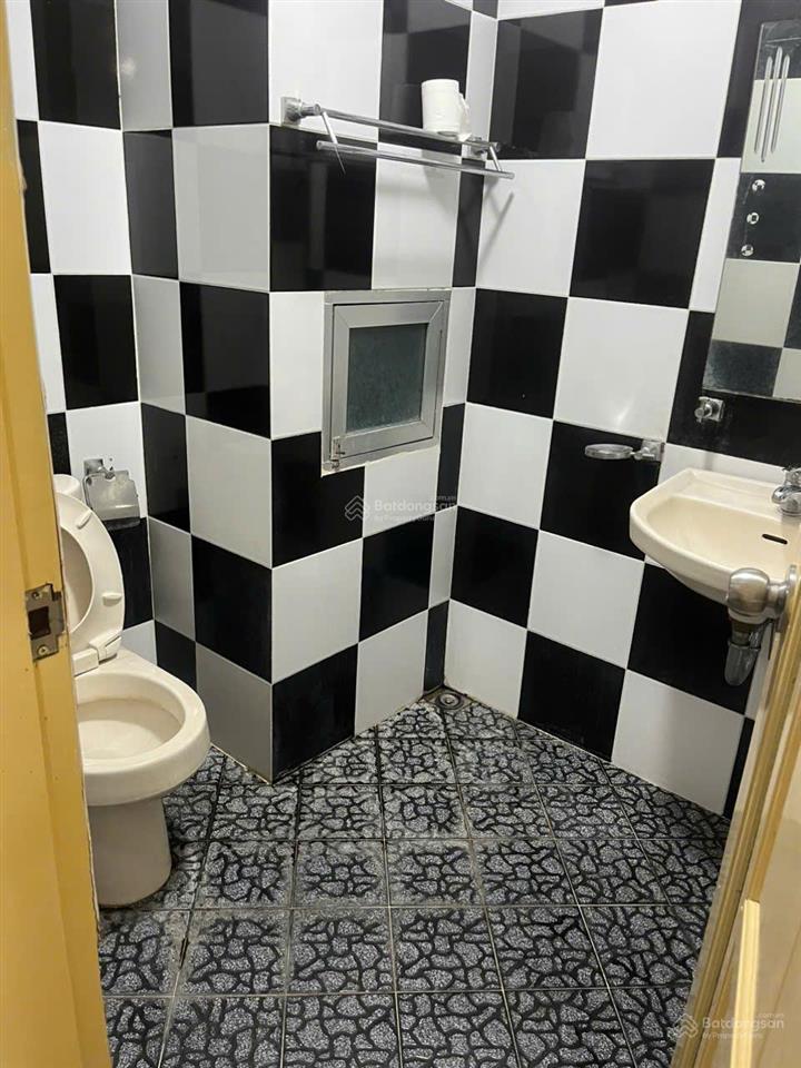 Cho thuê căn góc 80m2 hàng hiếm ở yên hòa | 2pn, 2wc  full nội thất  4 mặt thoáng  0913 039 ***