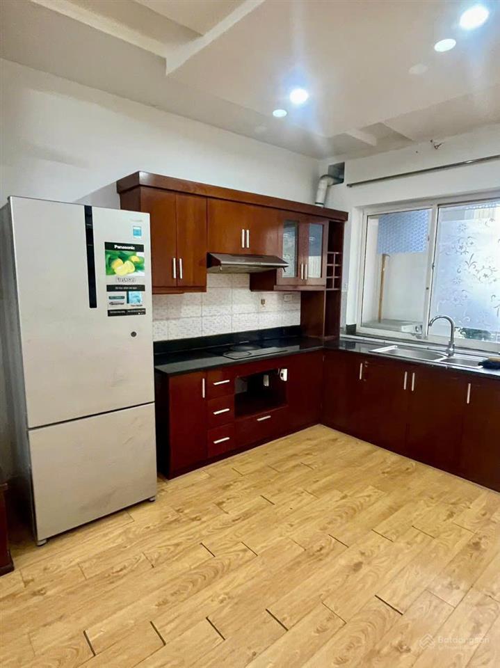 Cho thuê căn góc 80m2 hàng hiếm ở yên hòa | 2pn, 2wc  full nội thất  4 mặt thoáng  0913 039 ***
