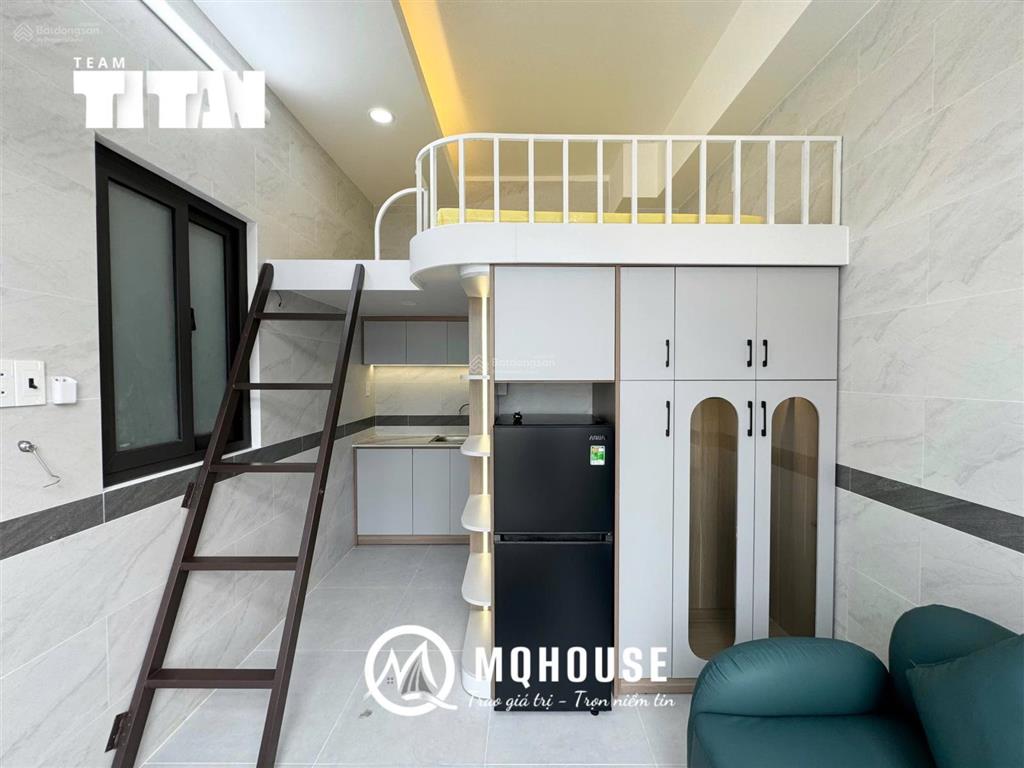 Cho thuê căn hộ duplex ban công  gác cao siêu thoáng gần ngã tư hàng xanh