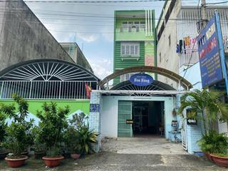 Cần bán nhà nghỉ đang hoạt động tốt vị trí đẹp 10x43m