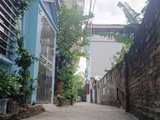 Mảnh đất đẹp thanh trì xe morning vào đất cách 20 m xe tải tránh