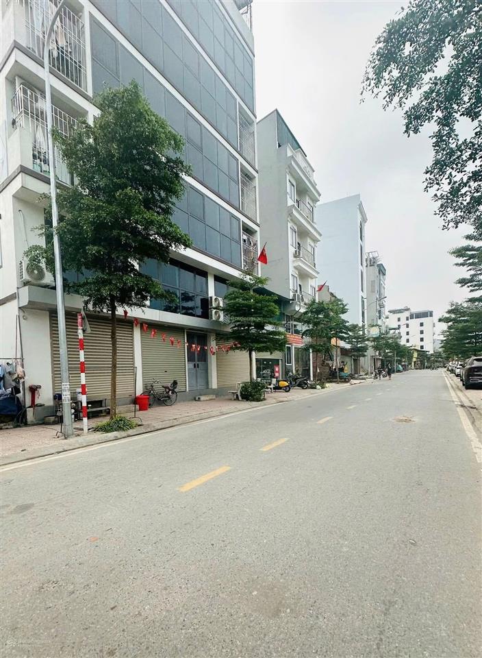 Nhà liền kề kinh doanh đỉnh, vị trí cực đẹp