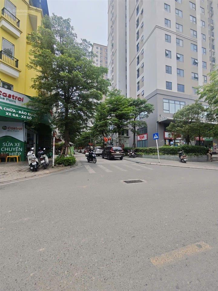 Nhà liền kề kinh doanh đỉnh, vị trí cực đẹp