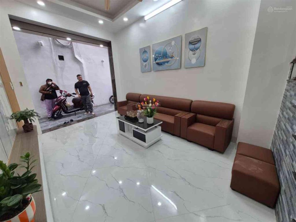 Nhà đẹp đông mỹ  thanh trì. khu dân cư đông đúc, tiện ích đầy đủ
