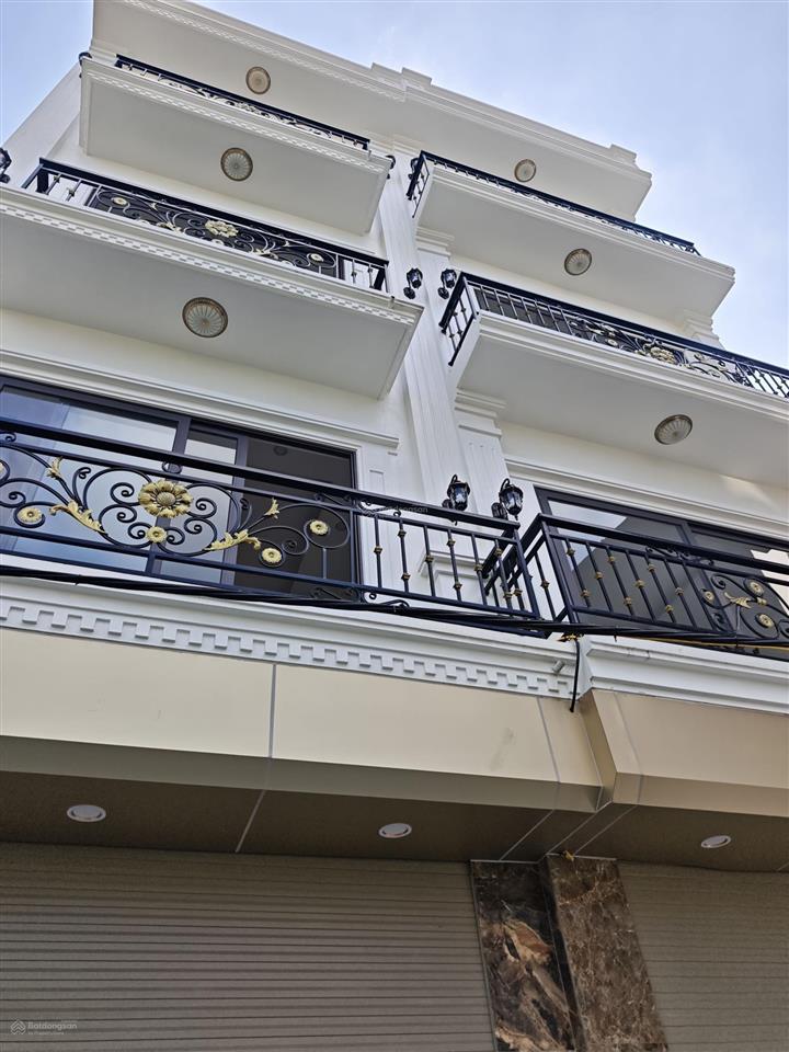 Nhà đẹp đông mỹ  thanh trì. khu dân cư đông đúc, tiện ích đầy đủ