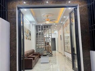 Đông mỹ  nam phù nhà mới kính coong