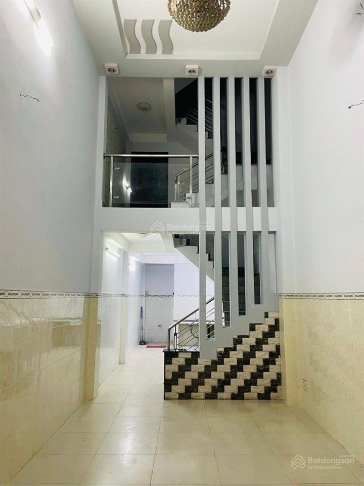 Bán nhà đẹp, sát mt, 48m2, nở hậu, gần đường lê đức thọ, chỉ 5.7 tỷ