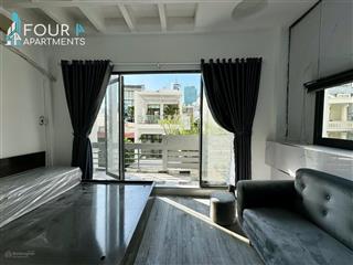 Căn hộ 1 phòng ngủ ban công máy giặt riêng giáp quận 1