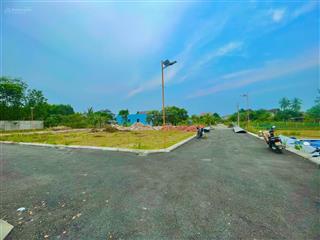 Chính chủ sụp hầm cần bán gấp lô góc 2 mặt tiền ở hòa tiến, đường nhựa 5m5 giá chỉ 1ty190
