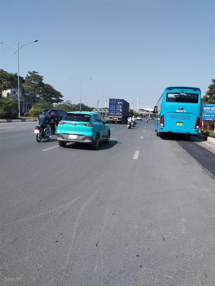 Đất vị trí tt phố nhổn  đối diện ga nhổn ô tô ngủ trong đất 115m 12,1tỷ