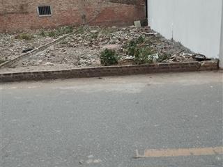 Đất vị trí tt phố nhổn  đối diện ga nhổn ô tô ngủ trong đất 115m 12,1tỷ