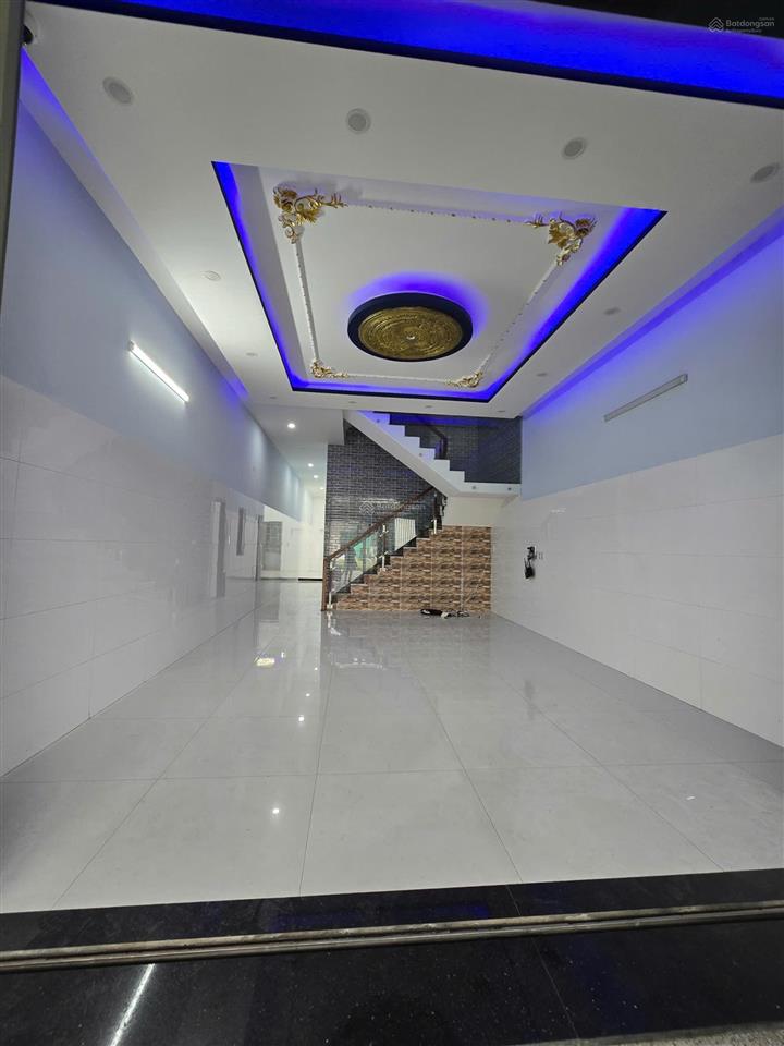 Bán nhà 4 tầng mặt tiền đường 29/3  hòa xuân gần nguyễn phước lan,mặt tiền kinh doanh tốt.