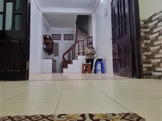 Nhỉnh 9tỷ nhà phố hào nam 2 mặt ngõ thông  10m ra ôtô, 30m ra mặt phố  gần hồ  gần ga 5tầng 36m2