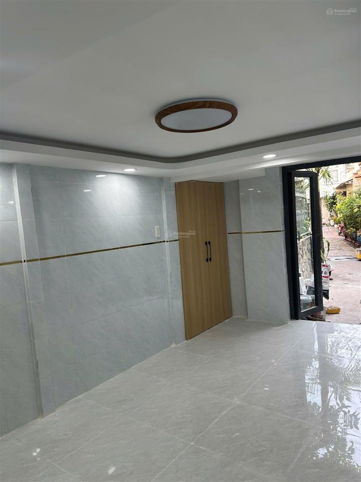 Bán nr hxh tại âu cơ, 3,9 tỷ, 24m2, 3pn, 3wc, mặt tiền 4.1m, pháp lý đầy đủ, siêu hot