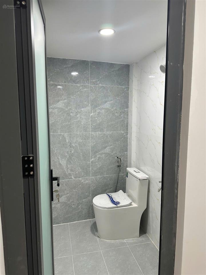 Bán nr hxh tại âu cơ, 3,9 tỷ, 24m2, 3pn, 3wc, mặt tiền 4.1m, pháp lý đầy đủ, siêu hot