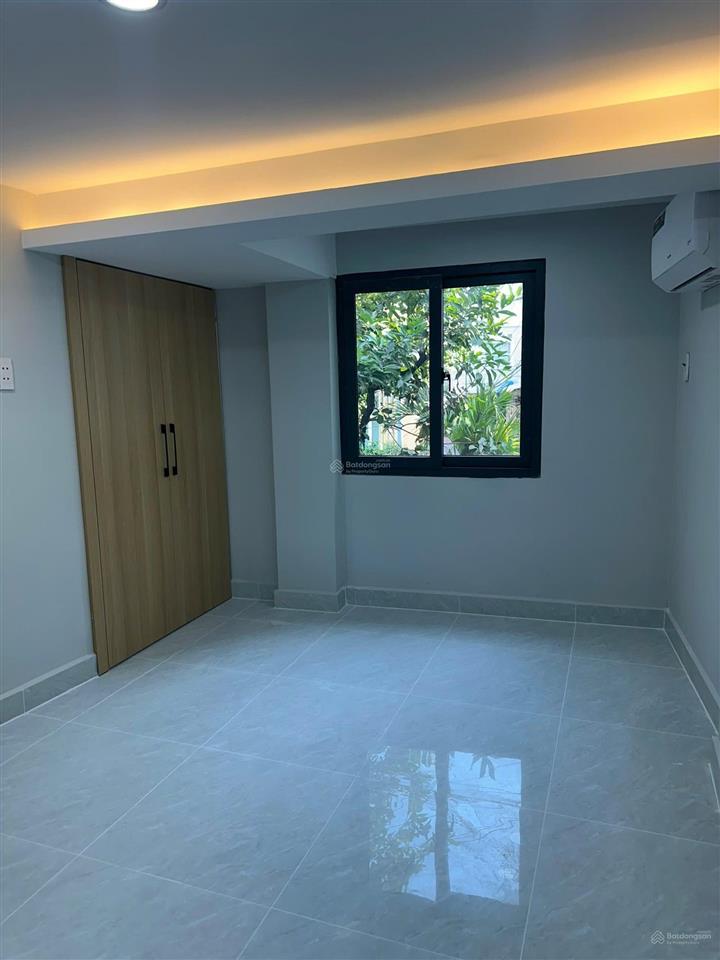 Bán nr hxh tại âu cơ, 3,9 tỷ, 24m2, 3pn, 3wc, mặt tiền 4.1m, pháp lý đầy đủ, siêu hot