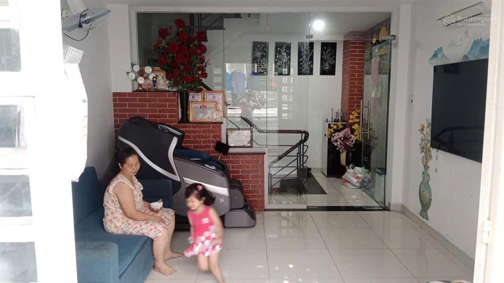 Nhà riêng chỉ 4,8 tỷ ở ni sư huỳnh liên, p 10, q.tân bình, hàng hiếm tại giá tốt