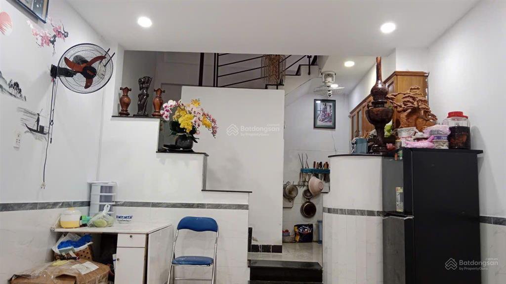 Nhà riêng chỉ 4,8 tỷ ở ni sư huỳnh liên, p 10, q.tân bình, hàng hiếm tại giá tốt