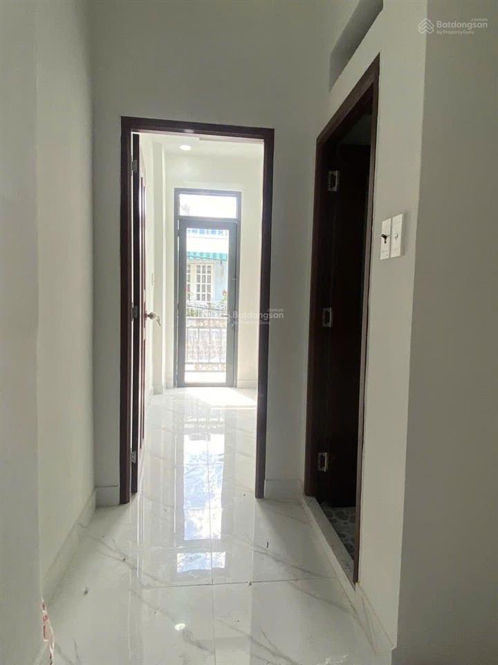 Bán nr hẻm xe hơi 6m tại đường số 18, giá chỉ 4,2 tỷ, mặt tiền rộng 4.1m hàng hot uy tín