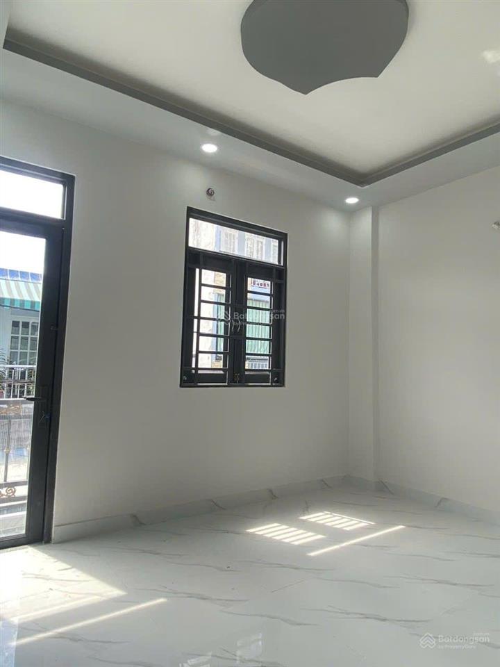 Bán nr hẻm xe hơi 6m tại đường số 18, giá chỉ 4,2 tỷ, mặt tiền rộng 4.1m hàng hot uy tín