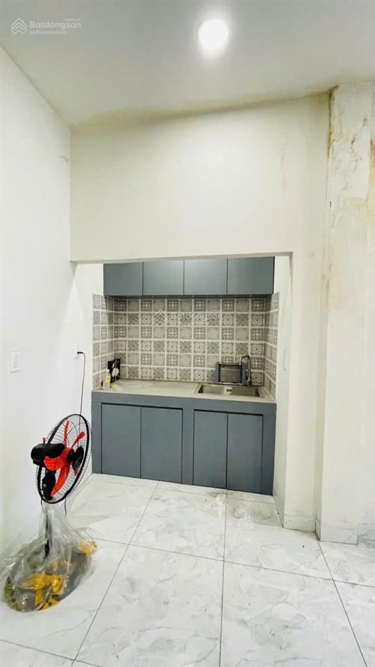 Cần bán nhà mặt tiền phạm phú thứ  tân bình