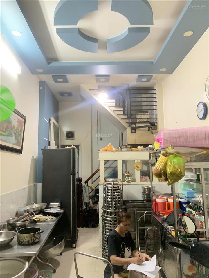 Bán nhà mặt tiền nguyễn đình khơi tân bình