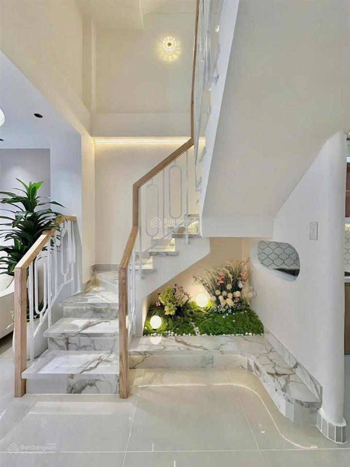 Bán nhà hẻm xe hơi trần văn quang  tân bình