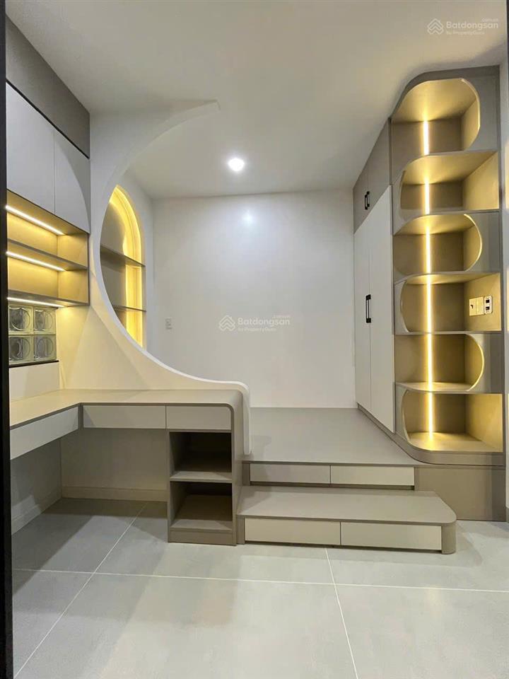 Bán nhà lạc long quân hxh mới đẹp có thang máy  tặng full nội thất  quận 11