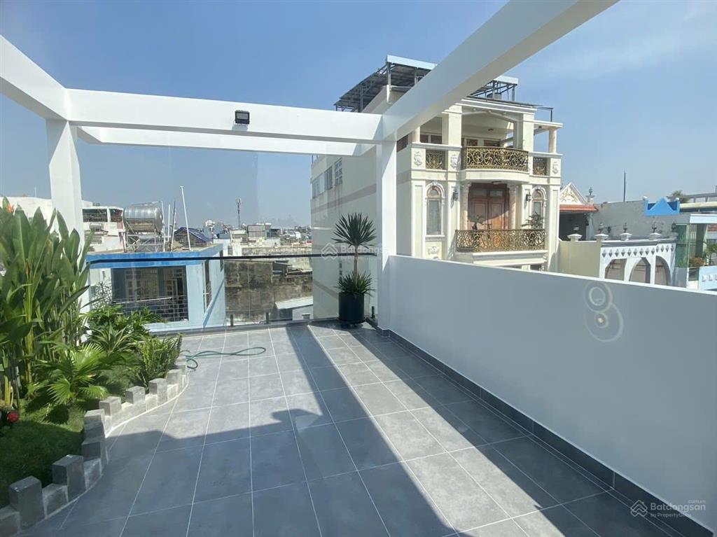 Bán nhà lạc long quân hxh mới đẹp có thang máy  tặng full nội thất  quận 11