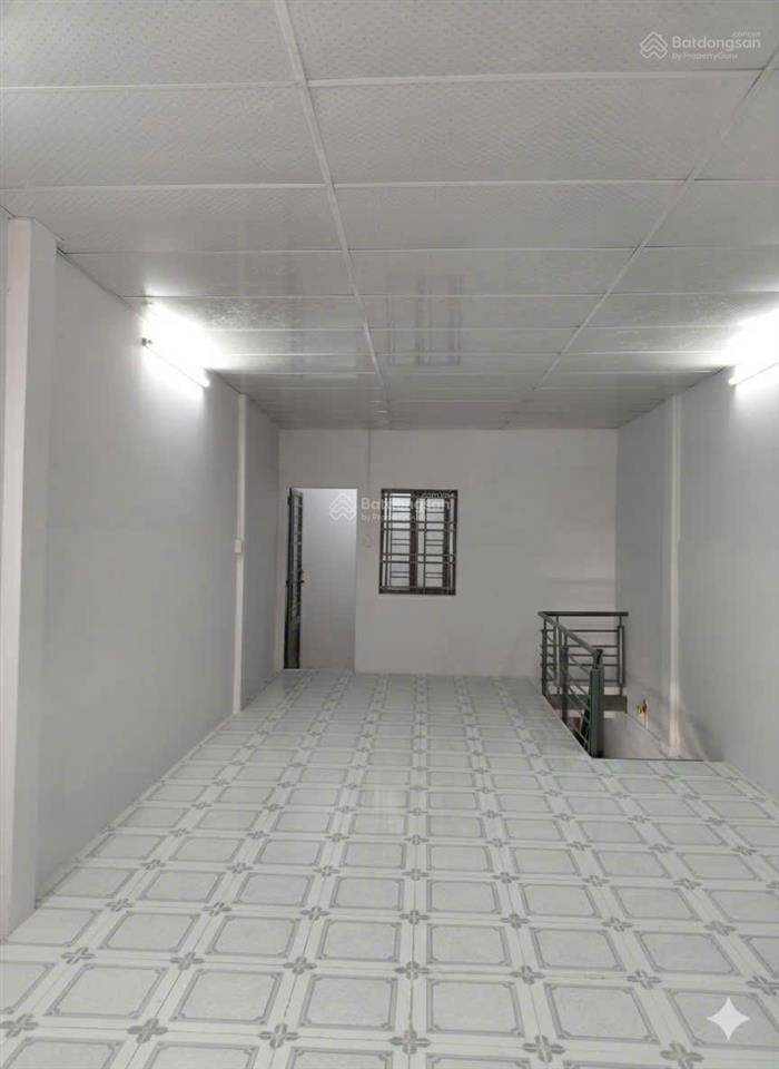 Bán nhà hẻm xe hơi ni sư huỳnh liên  tân bình