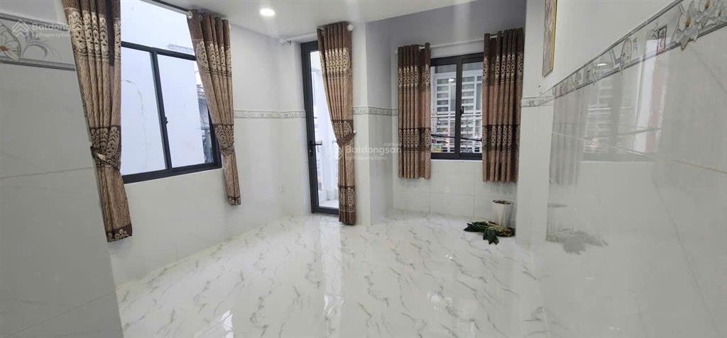 Bán nhà hẻm xe hơi lạc long quân  tân bình