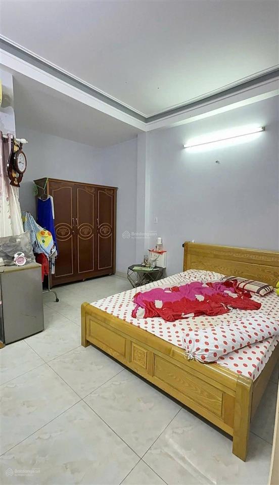 Bán nhà hẻm xe hơi cách mạng tháng 8  tân bình