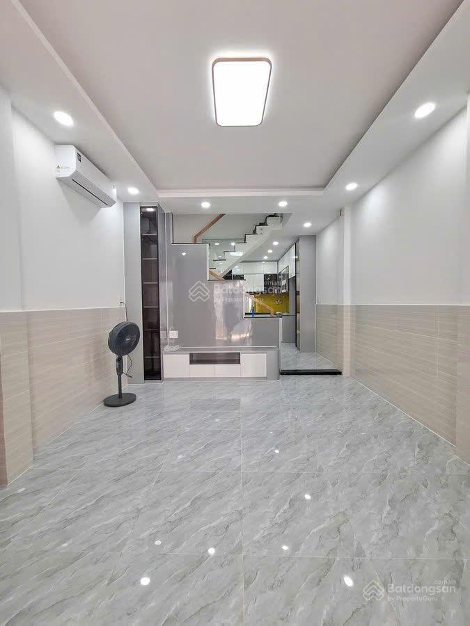Bán nhà đẹp tặng full nội thất lạc long quân  tân bình