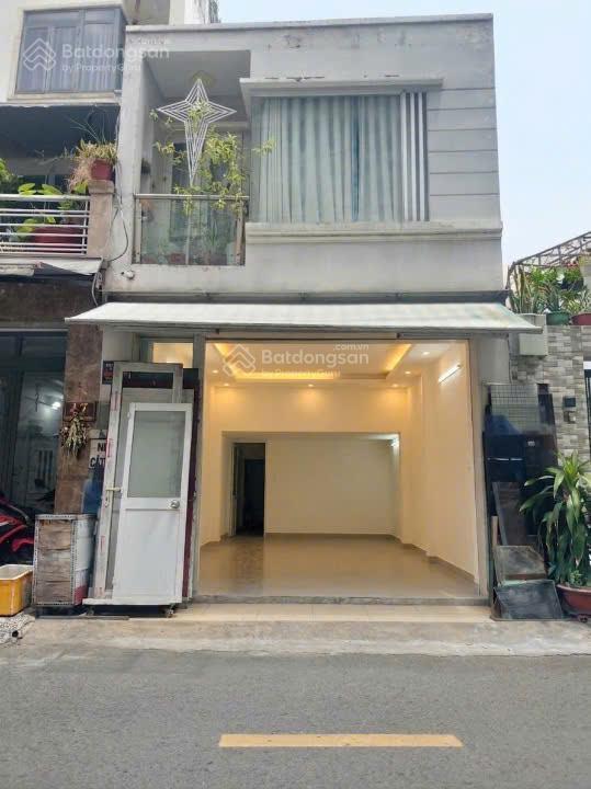 Nhà mặt tiền hồng lạc cần bán  tân bình