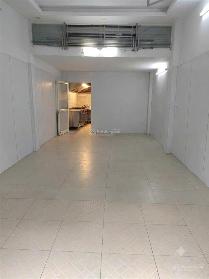 Nhà mặt tiền hồng lạc cần bán  tân bình
