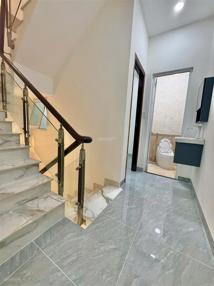 Bán nhà hẻm xe hơi đỗ cửa đường nguyễn hữu tiến  tân phú