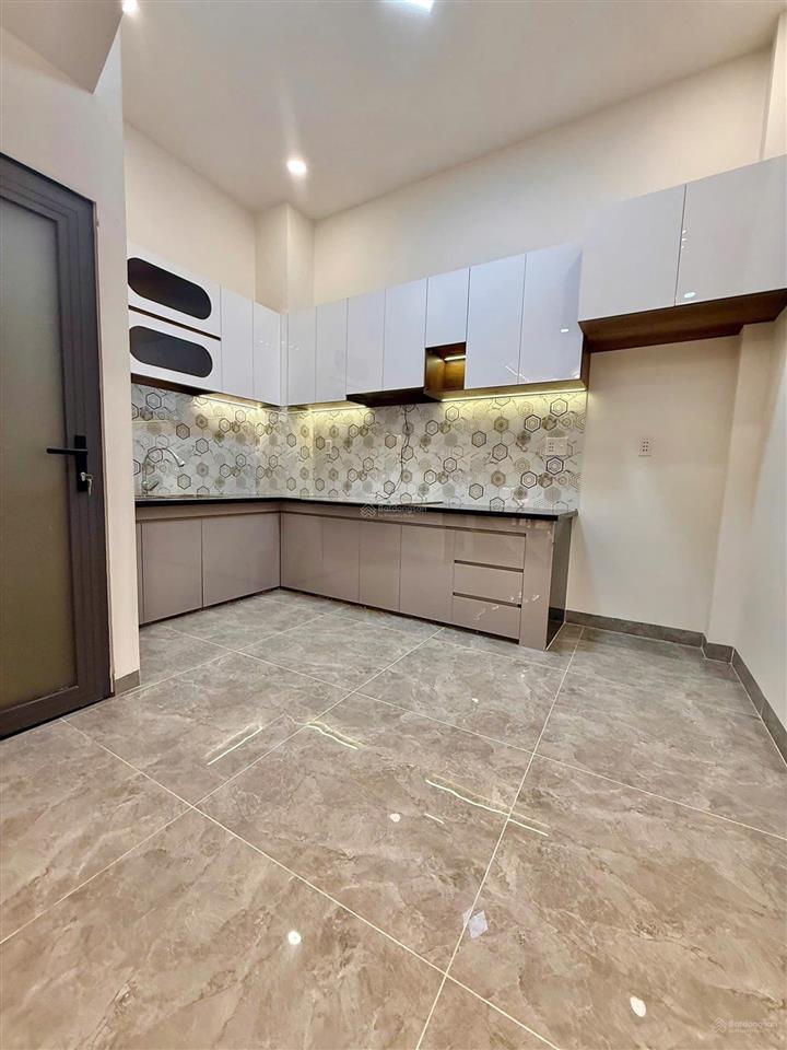 Bán nhà hẻm xe hơi đỗ cửa đường nguyễn hữu tiến  tân phú