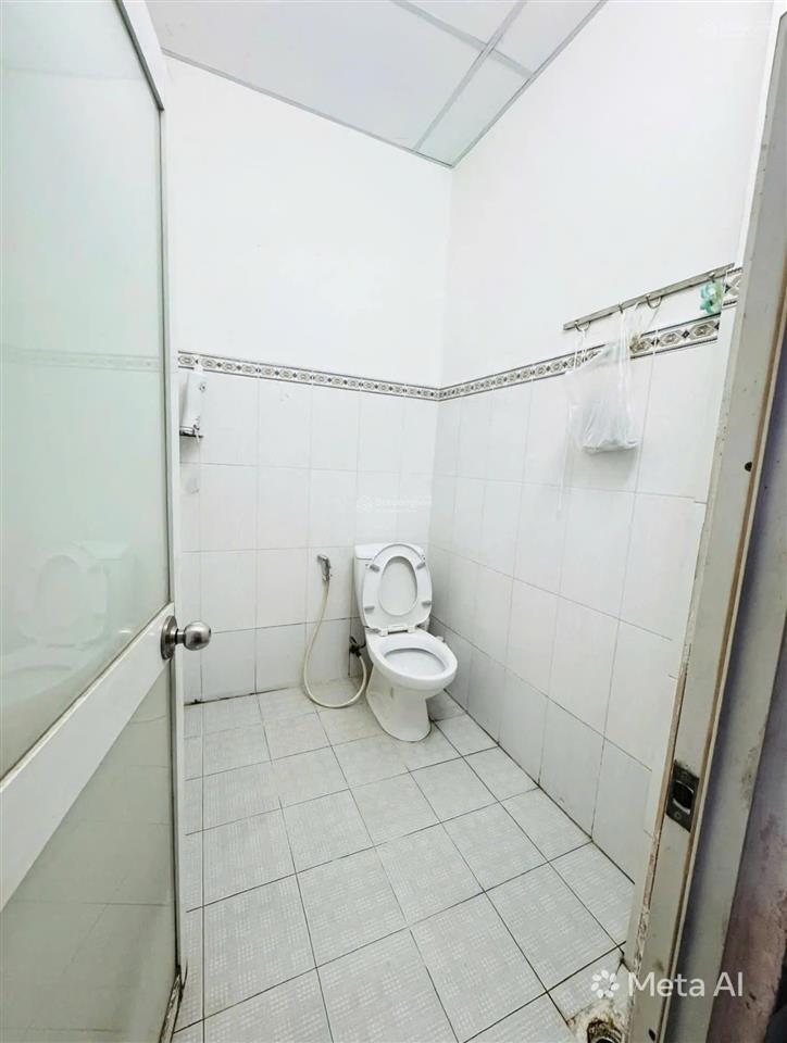 Ngộp ngân hàng cần bán gấp nhà đường cống lở  tân bình