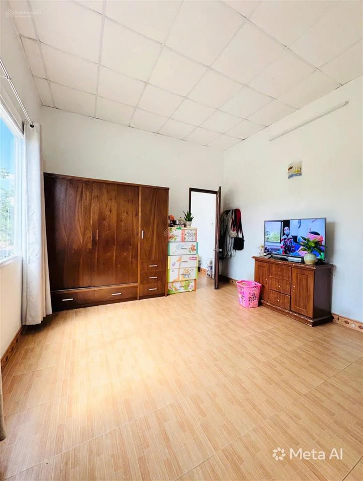 Ngộp ngân hàng cần bán gấp nhà đường cống lở  tân bình