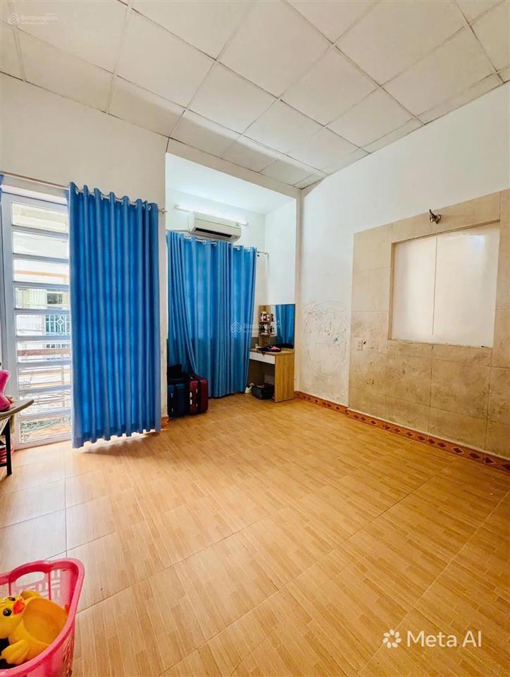 Ngộp ngân hàng cần bán gấp nhà đường cống lở  tân bình