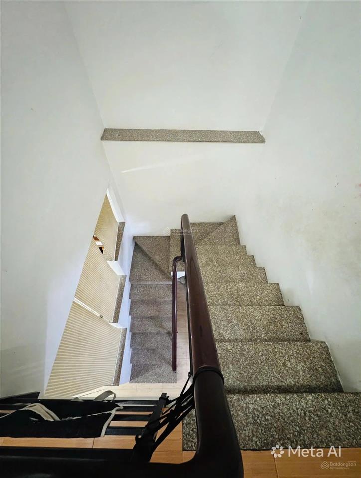 Ngộp ngân hàng cần bán gấp nhà đường cống lở  tân bình
