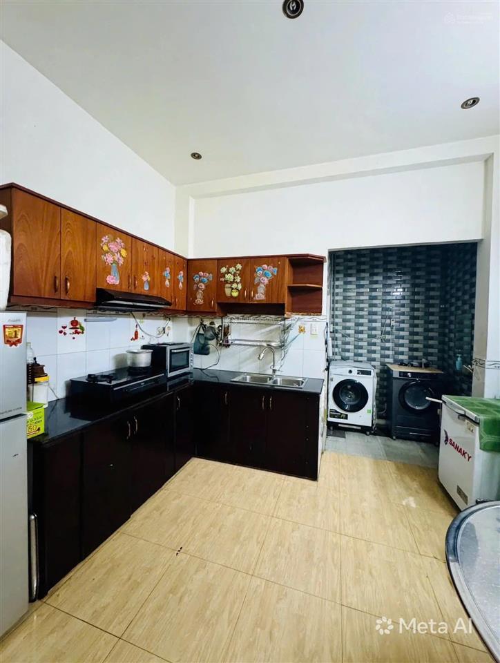 Ngộp ngân hàng cần bán gấp nhà đường cống lở  tân bình