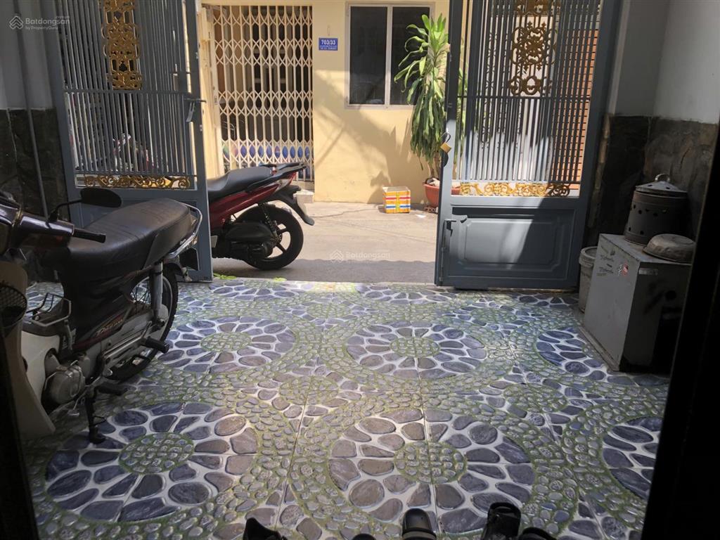 Cần bán gấp nhà đẹp lạc long quân  tân bình