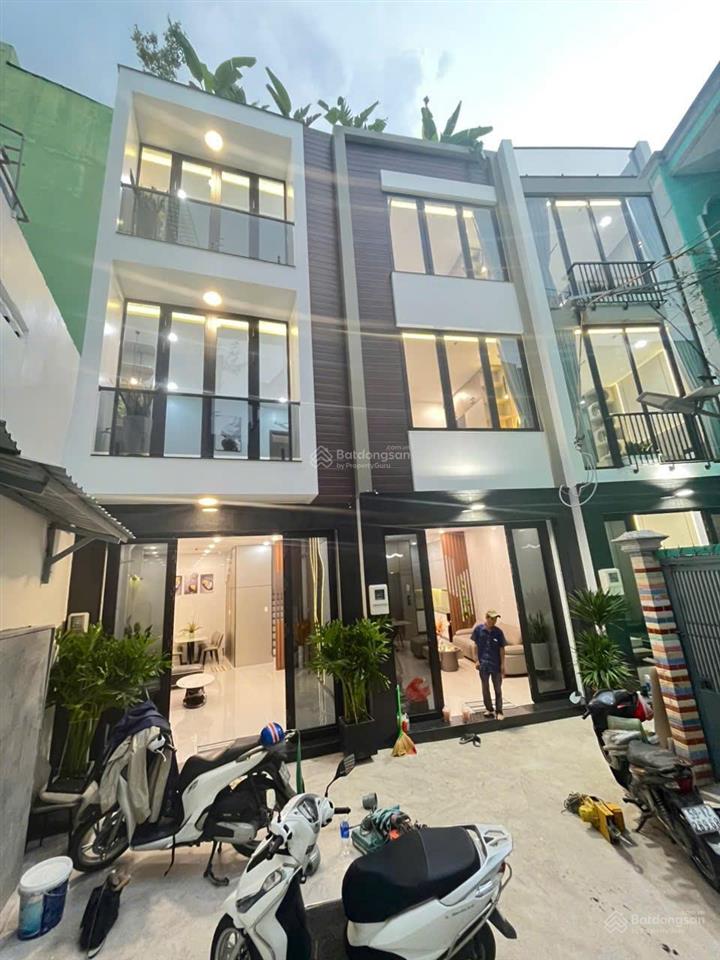 Nhà mới btct  có thang máy tặng full nội thất cần bán