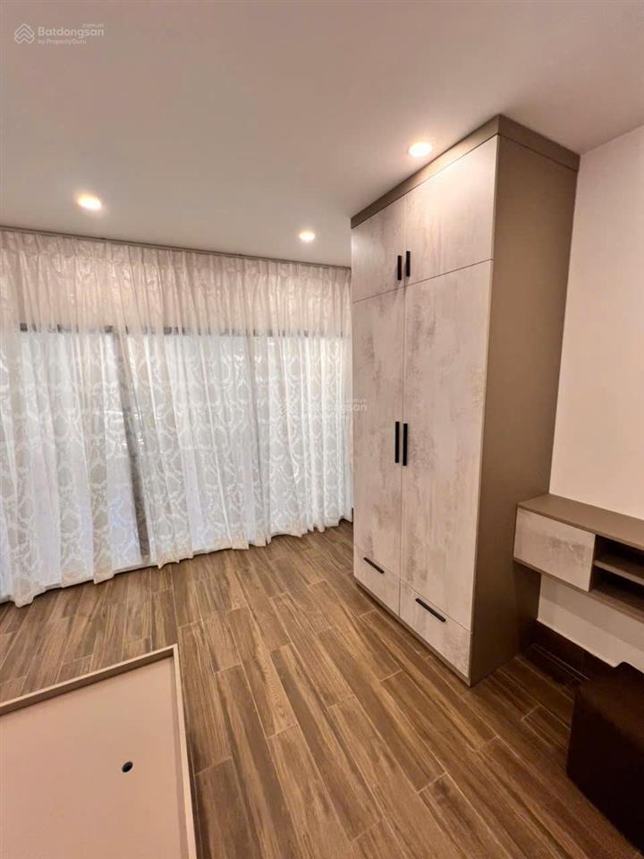 Cần bán nhà mới tặng full nội thất đường phú thọ hòa