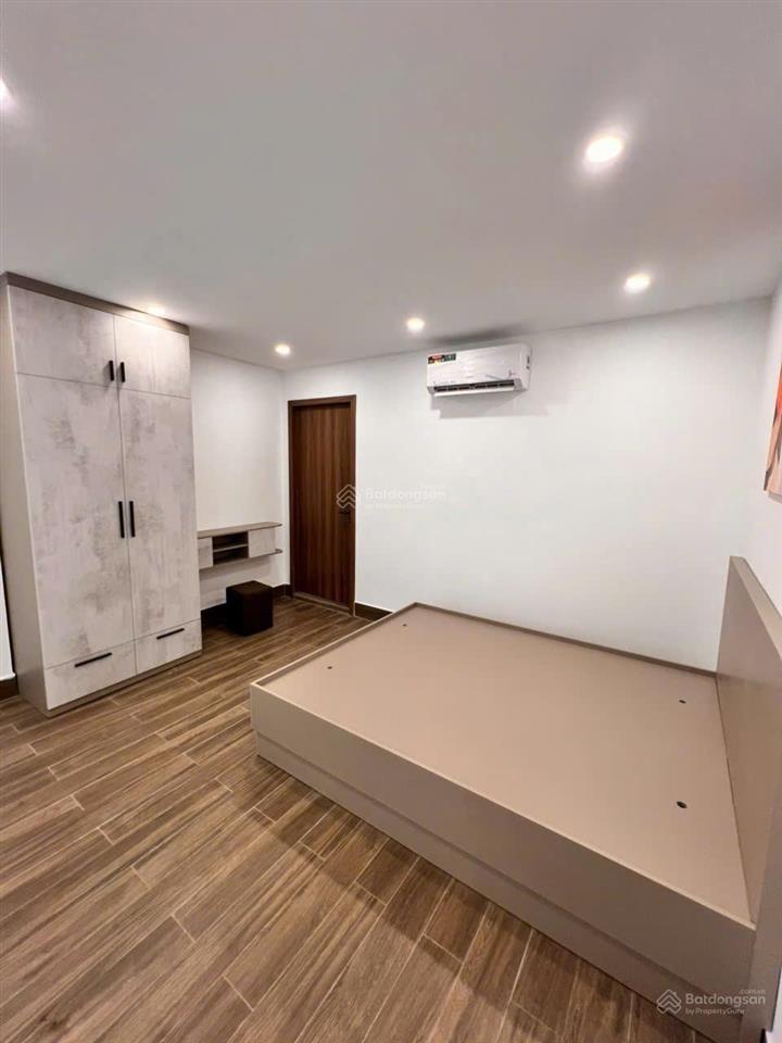 Cần bán nhà mới tặng full nội thất đường phú thọ hòa