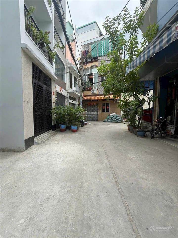 Cần bán gấp nhà btct hẻm 6m lạc long quân  quận 11